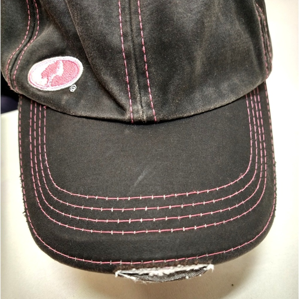 womens MOSSY OAK distressed cap, black w colorfull plaid on bottom